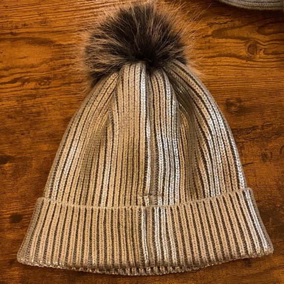 Aerie Cozy Knit Pom-Pom Beanie - Metallic Silver and Black one size. (last one) - Picture 4 of 5